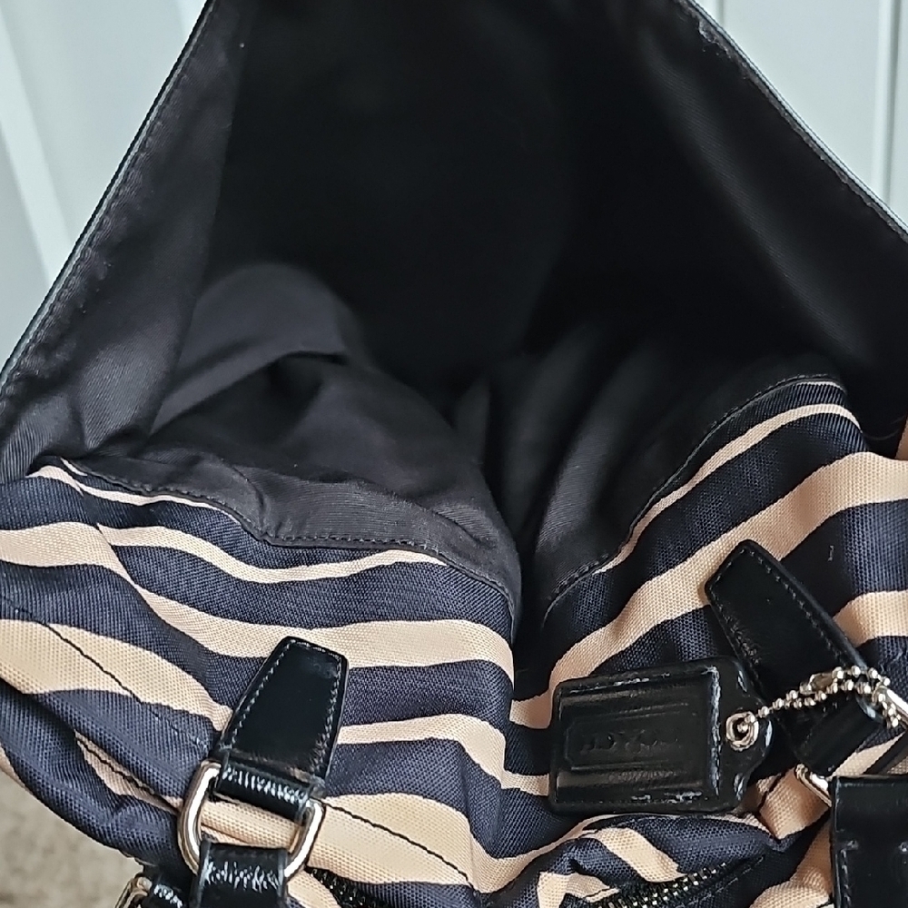 COACH 2013 SIGNATURE STRIPE ZEBRA PRINT TOTE - Picture 9 of 14